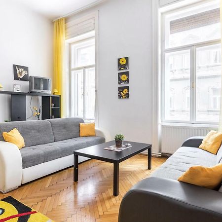 Izabella Home 2 Budapest Esterno foto
