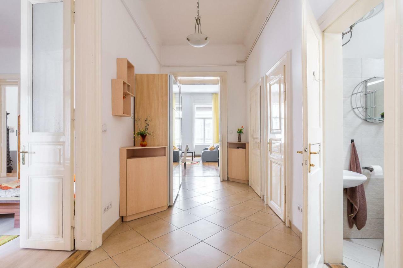 Izabella Home 2 Budapest Esterno foto