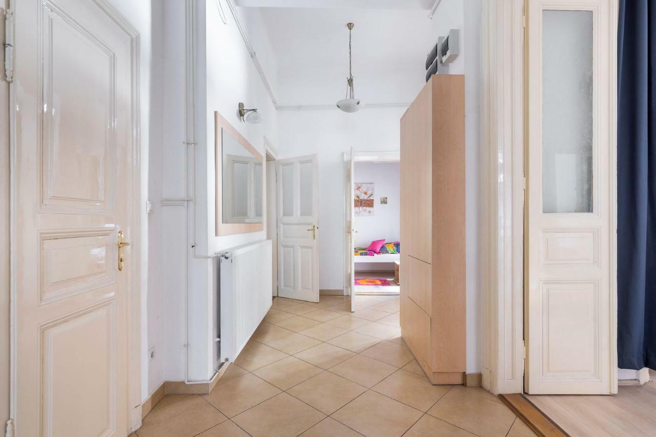 Izabella Home 2 Budapest Esterno foto