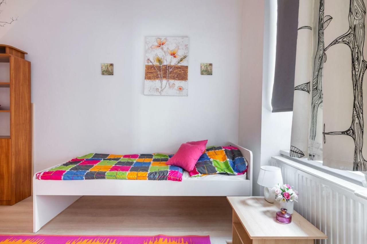 Izabella Home 2 Budapest Esterno foto