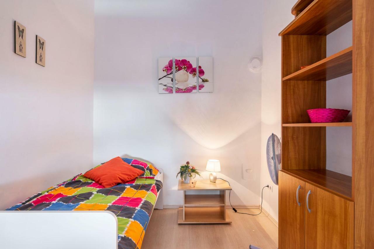 Izabella Home 2 Budapest Esterno foto